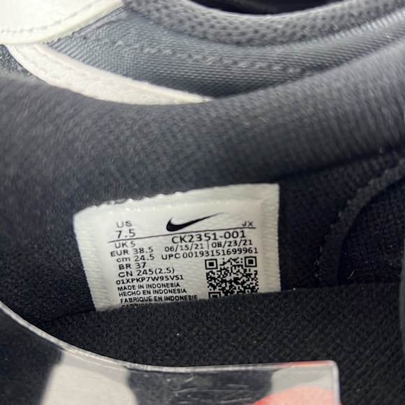 New Nike black white minimalist day break athletic sneakers women’s size 7.5 - Picture 8 of 8